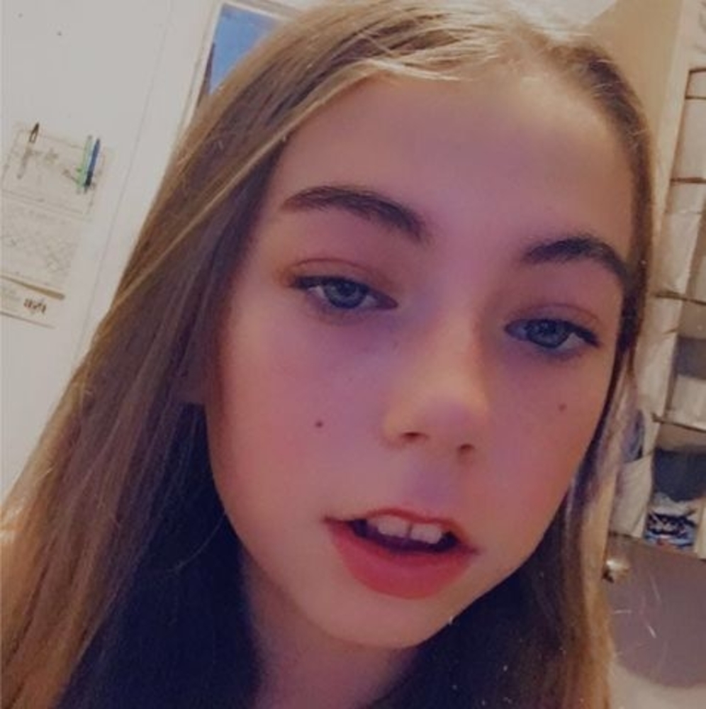 Meet your Posher, Cassandra